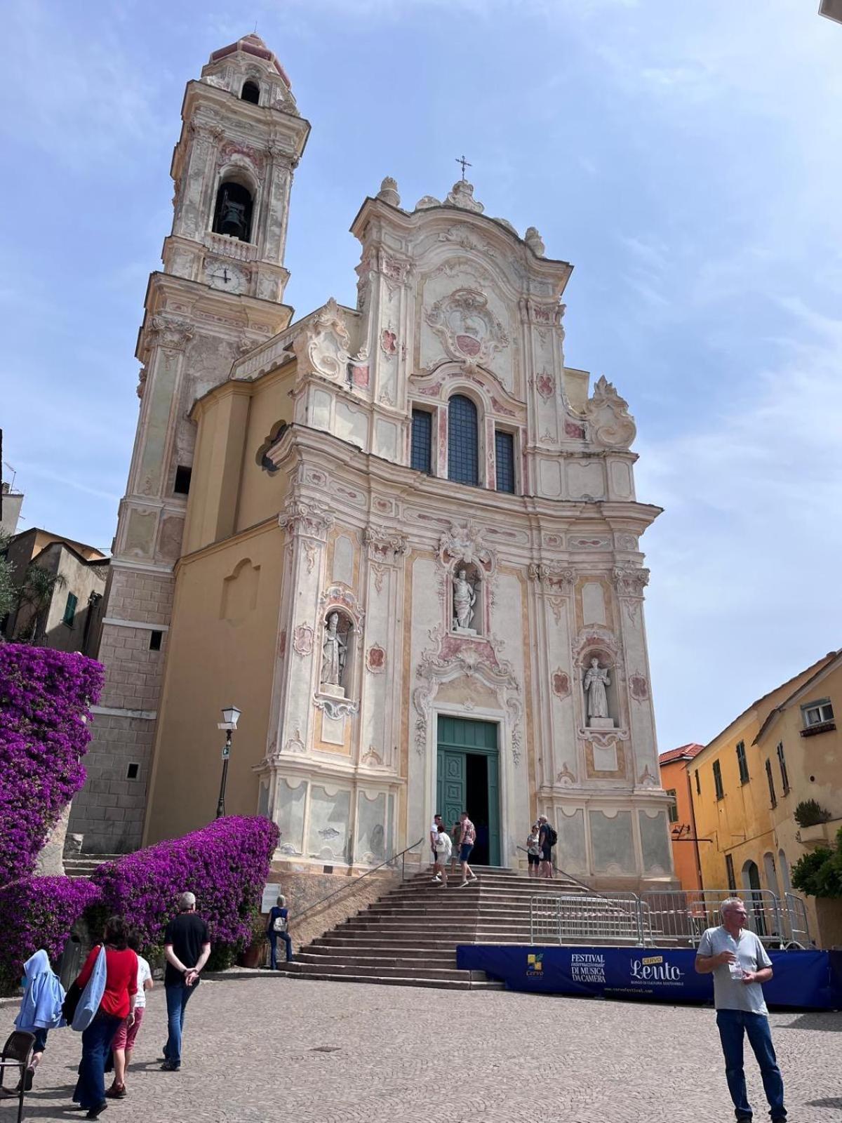 La Finestra Sul Borgo Bed & Breakfast Cervo Exterior photo